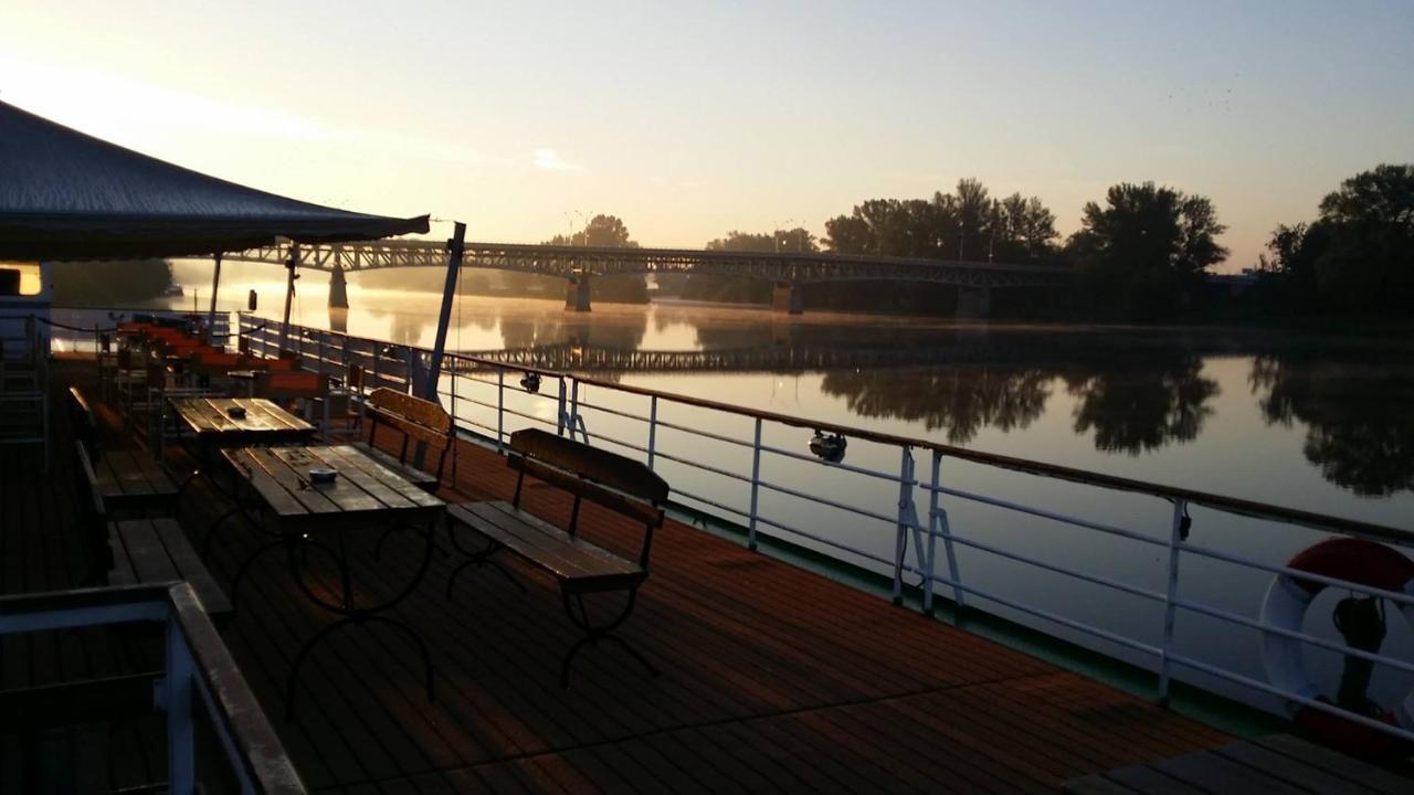 Florentina Boat Litomerice Ngoại thất bức ảnh